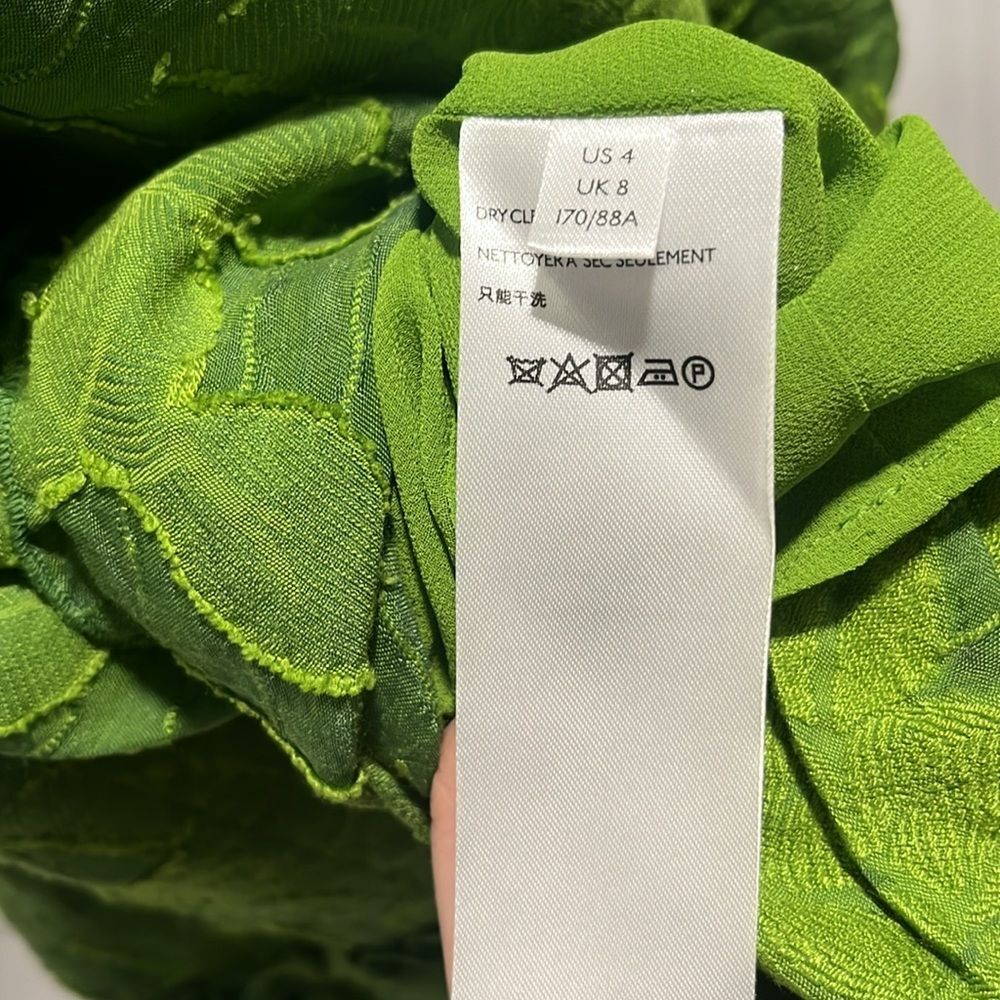 ANTHROPOLOGIE (Maeve) Savannah Peplum Textured Floral Blouse, Green, Size 4 - Picture 9 of 11